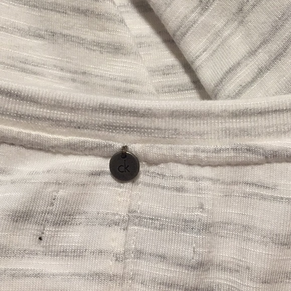 Calvin Klein Jeans T-Shirt - Picture 3 of 4